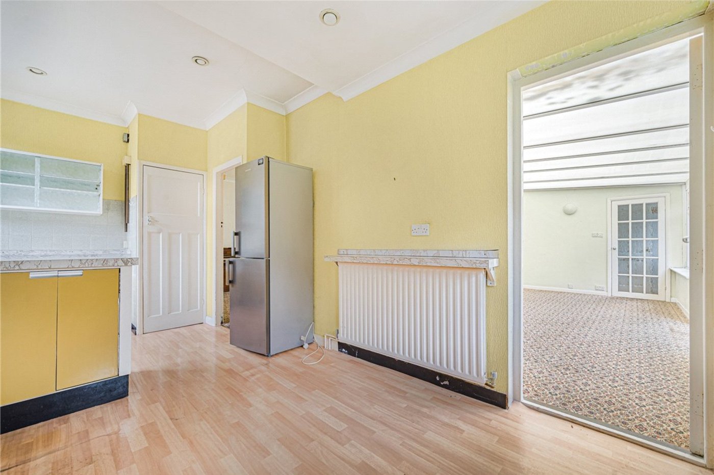 2 bedroom bungalow for sale in Orpington | Robinson Jackson