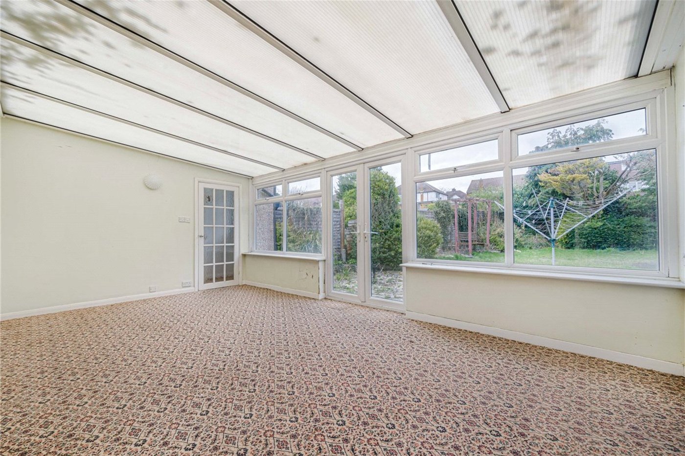 2 bedroom bungalow for sale in Orpington | Robinson Jackson