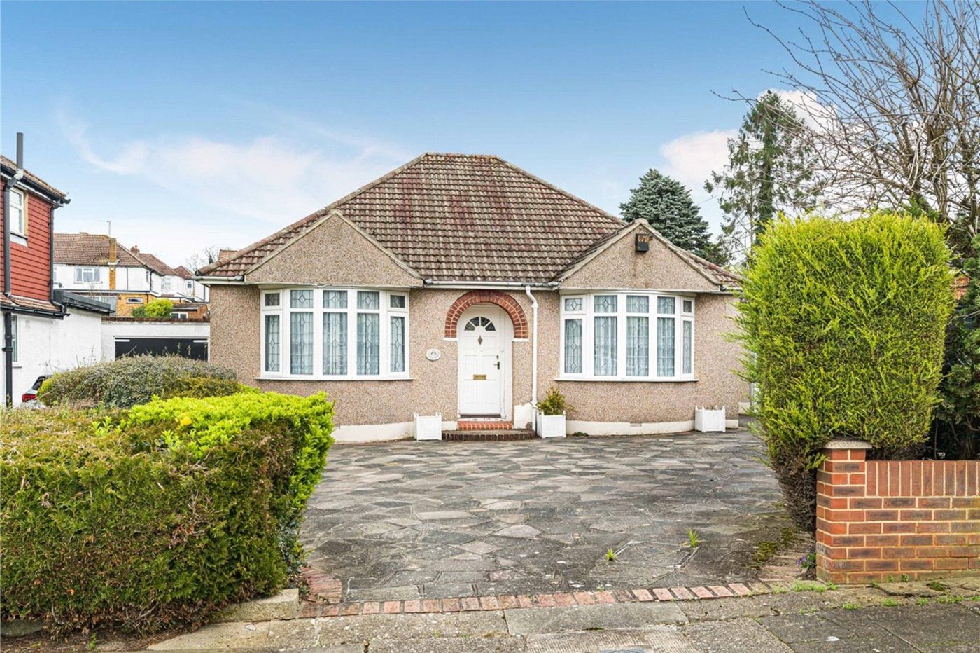 2 bedroom bungalow for sale in Orpington | Robinson Jackson
