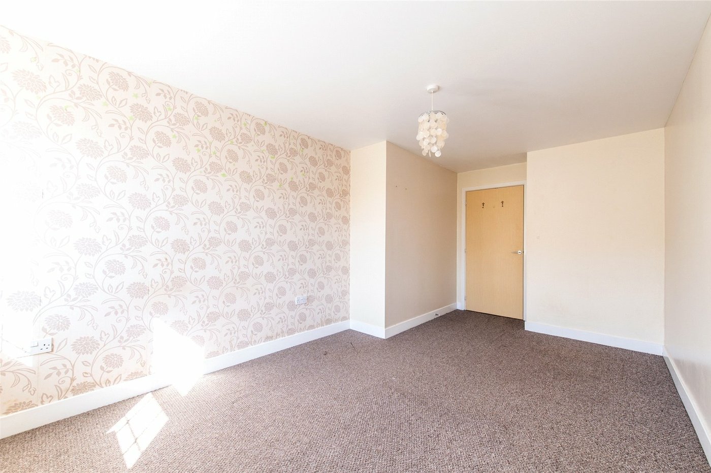2 bedroom property for sale in Maidstone | Robinson Michael & Jackson