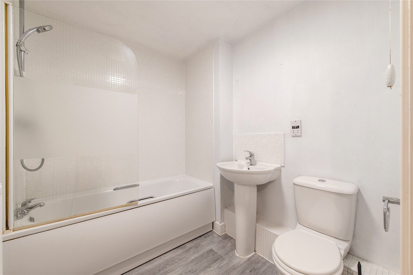 2 bedroom property for sale in Maidstone | Robinson Michael & Jackson