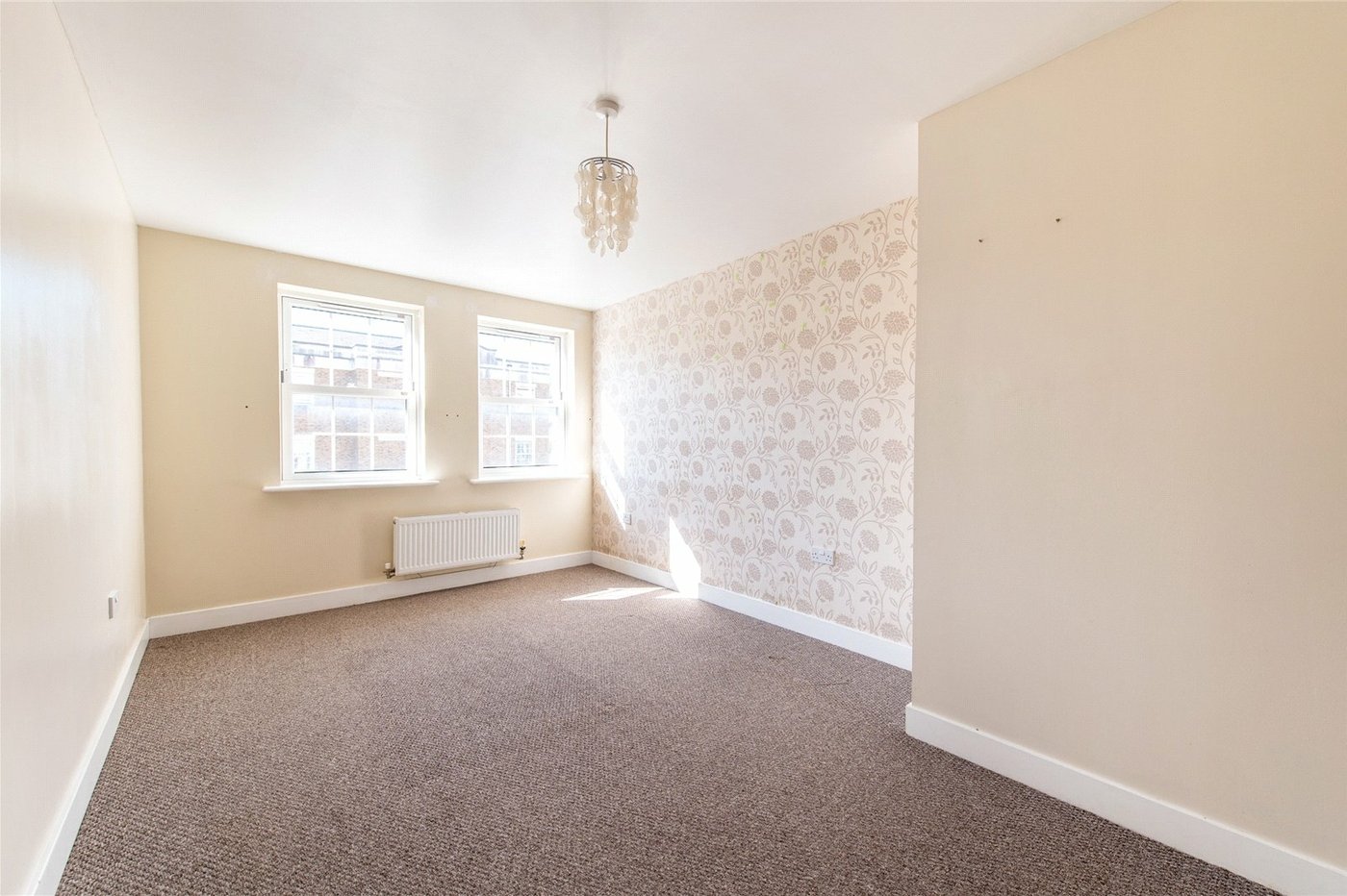 2 bedroom property for sale in Maidstone | Robinson Michael & Jackson
