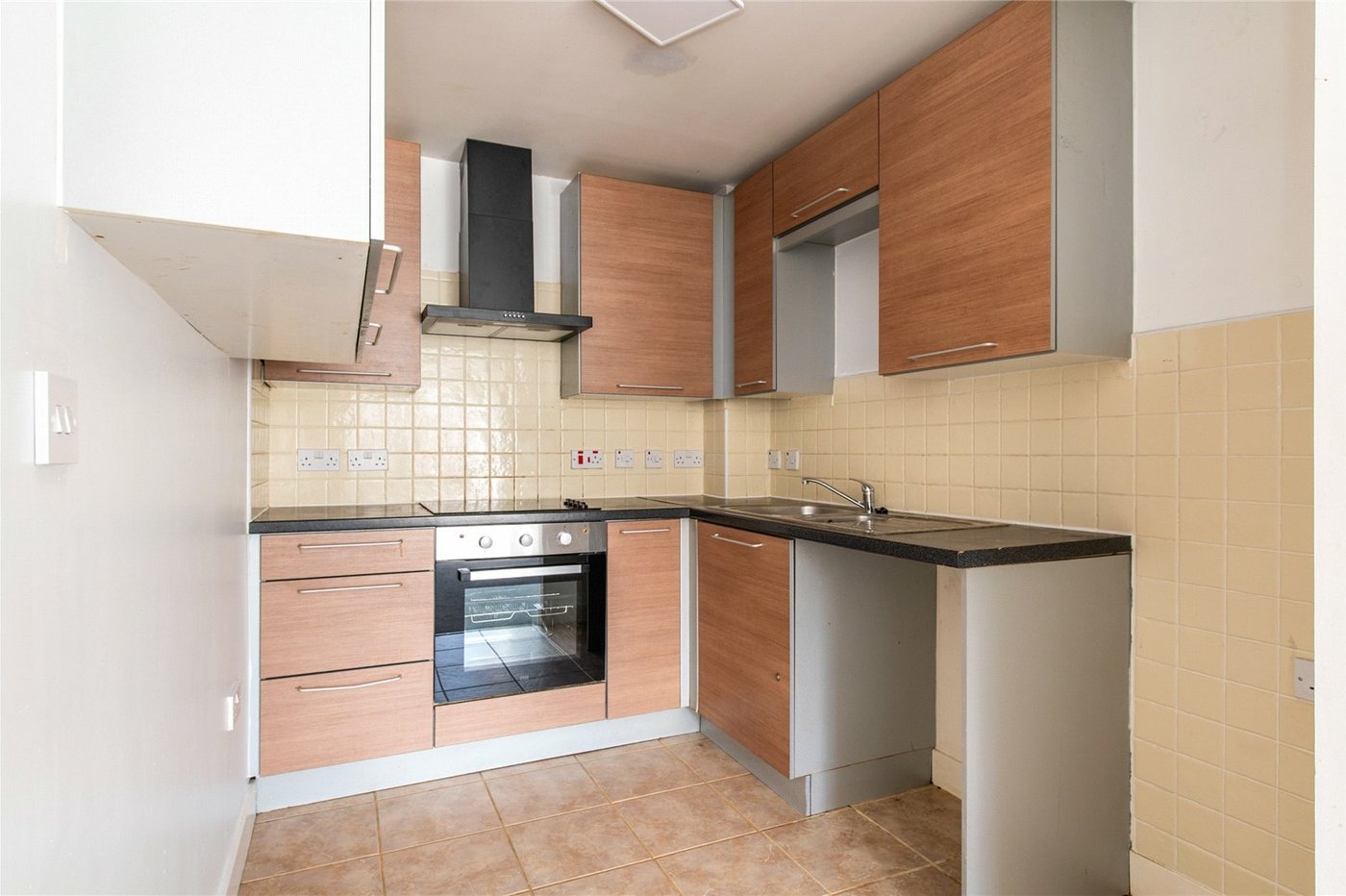 2 bedroom property for sale in Maidstone | Robinson Michael & Jackson