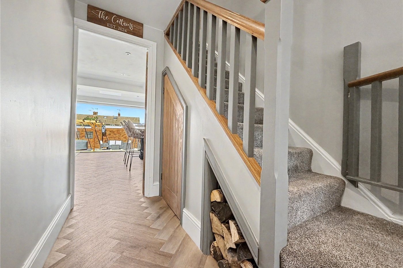 4 bedroom house for sale in Rainham | Robinson Michael & Jackson