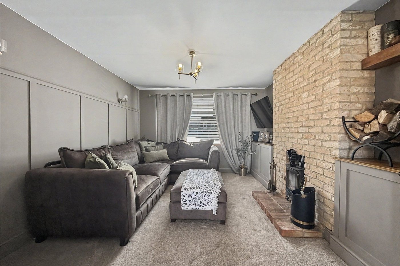 4 bedroom house for sale in Rainham | Robinson Michael & Jackson
