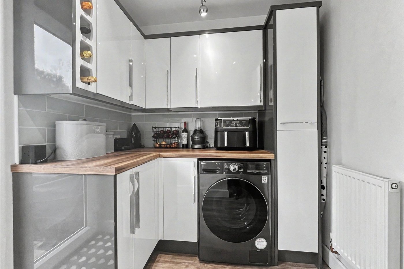 4 bedroom house for sale in Rainham | Robinson Michael & Jackson