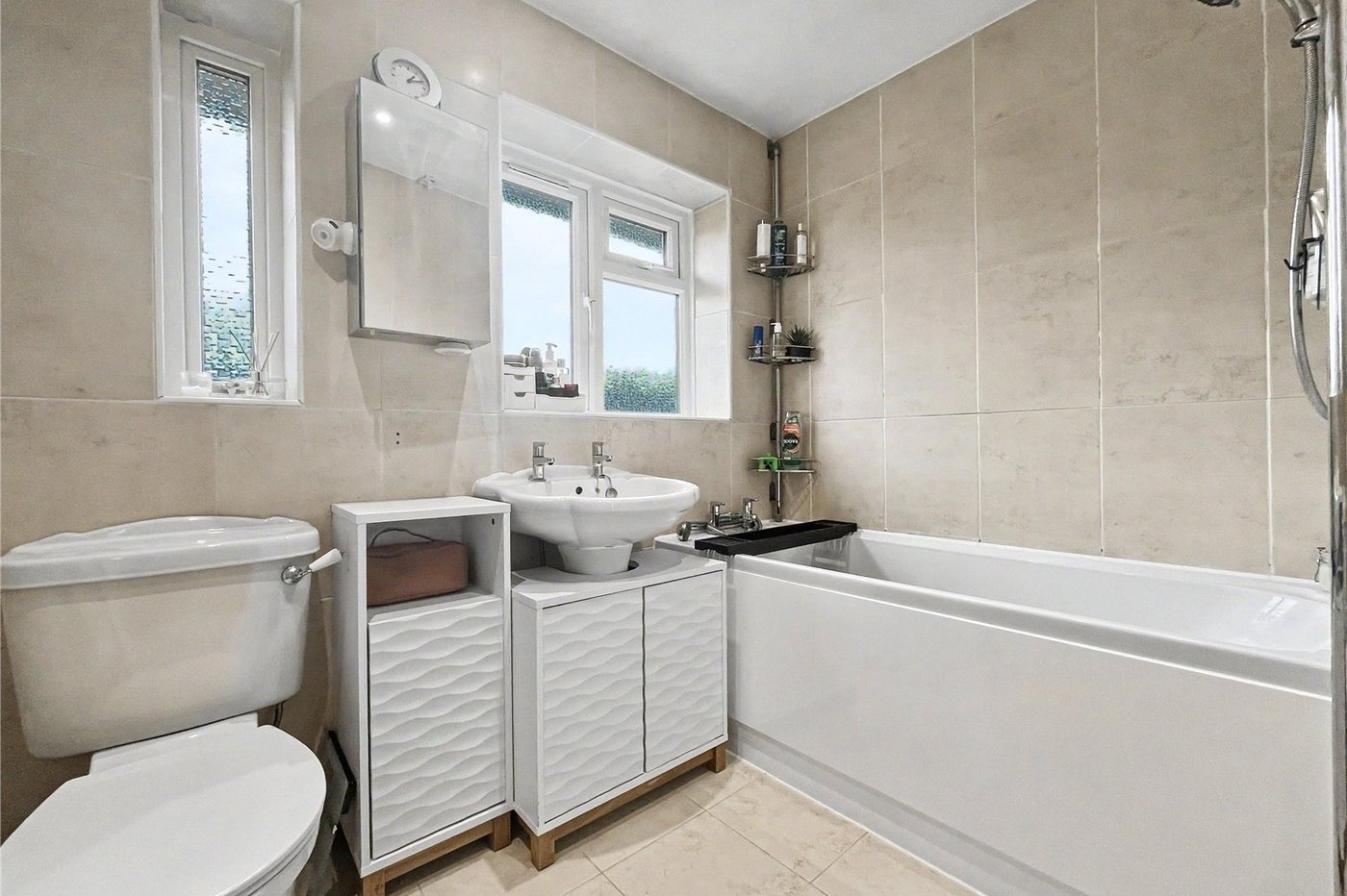 4 bedroom house for sale in Rainham | Robinson Michael & Jackson