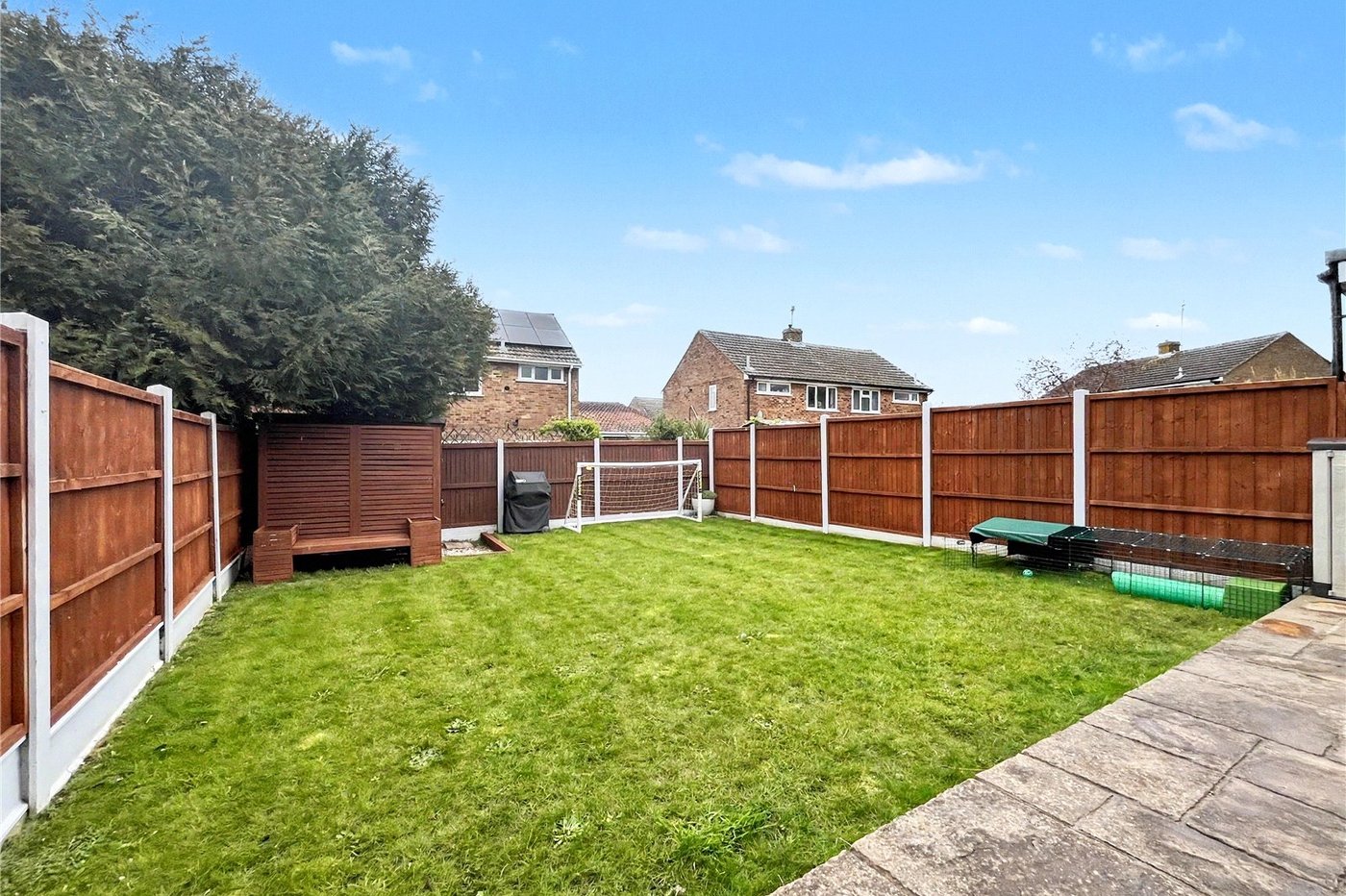 4 bedroom house for sale in Rainham | Robinson Michael & Jackson