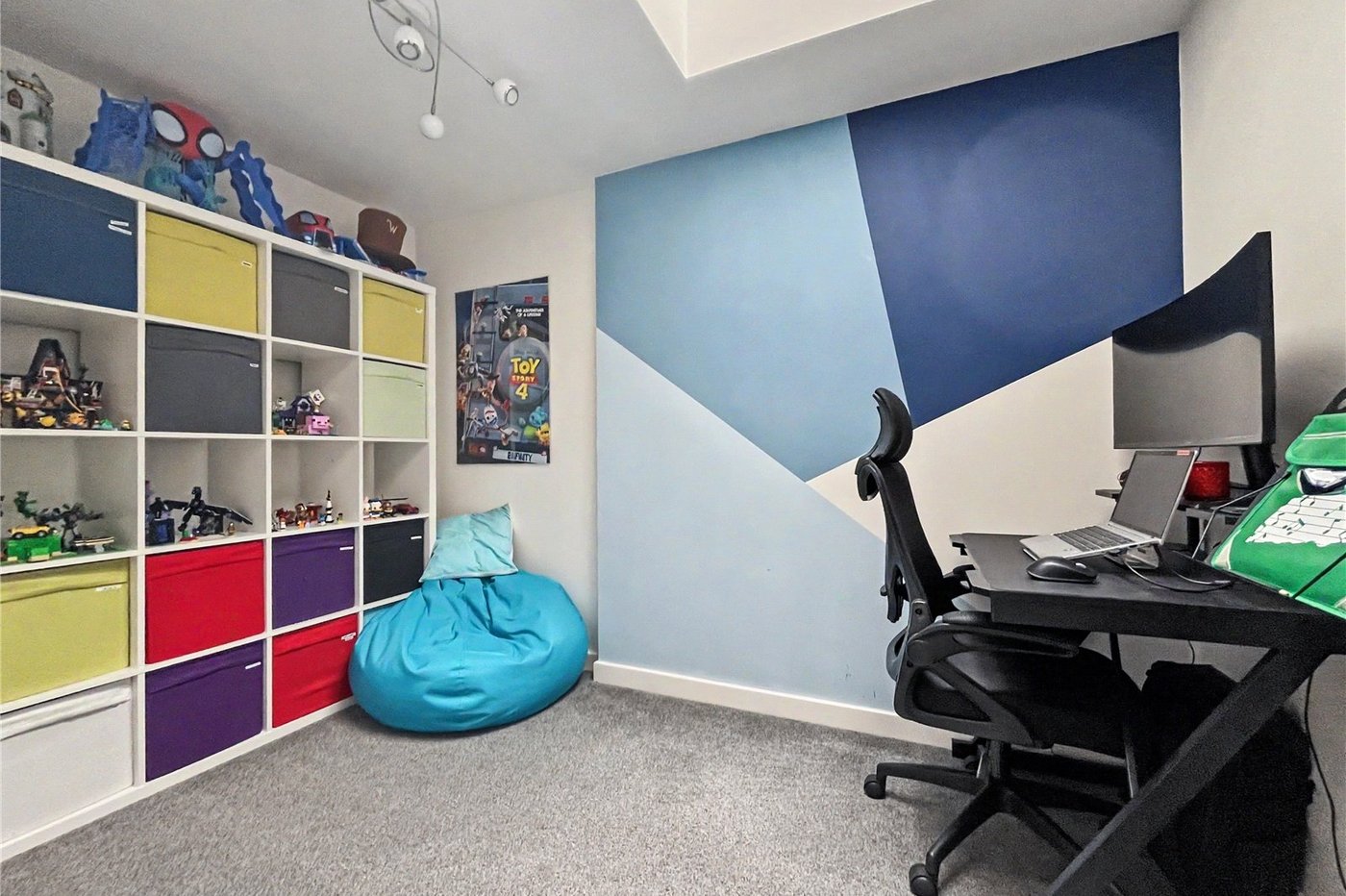 4 bedroom house for sale in Rainham | Robinson Michael & Jackson