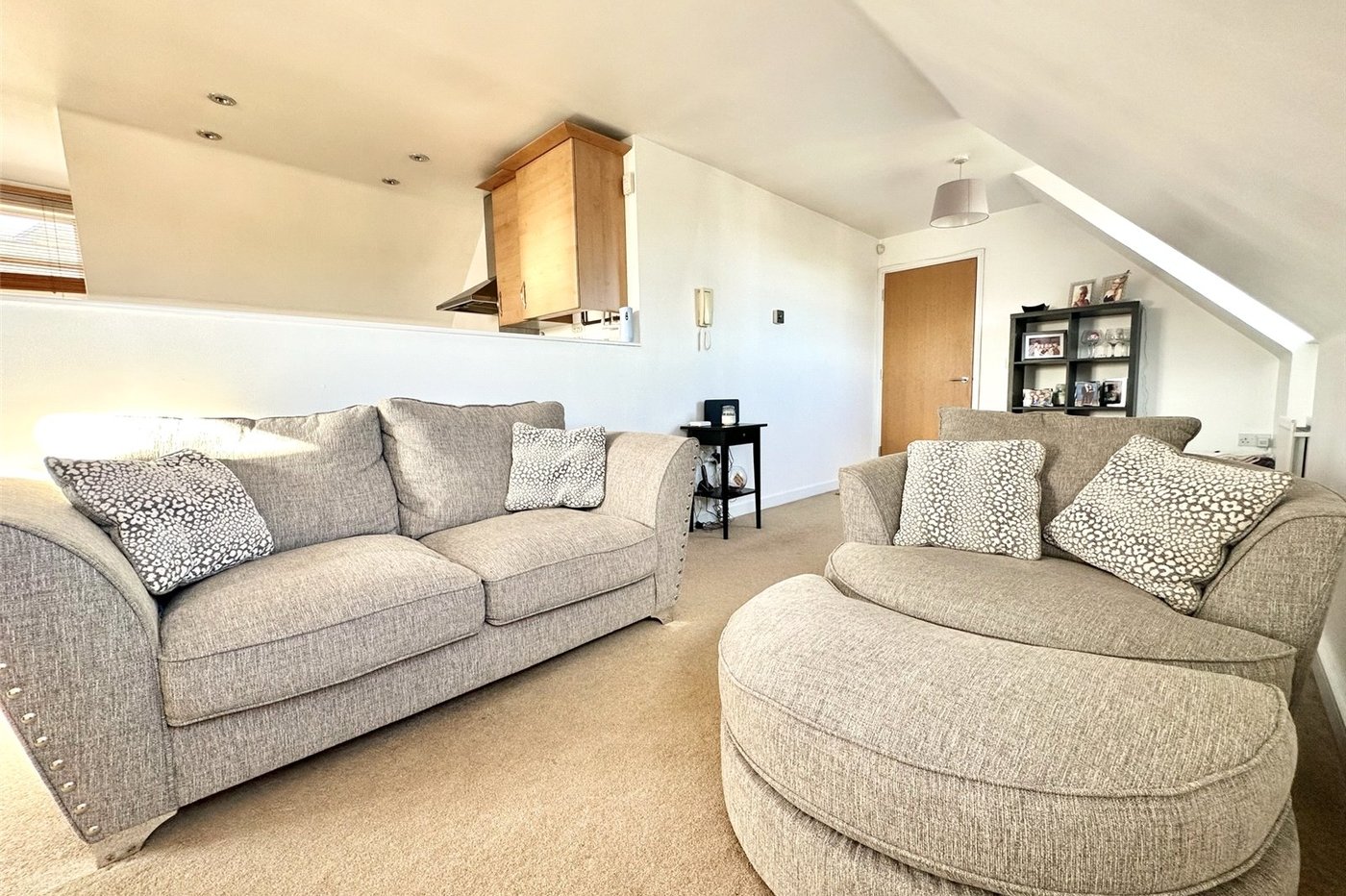 1 bedroom property for sale in Greenhithe | Robinson Jackson