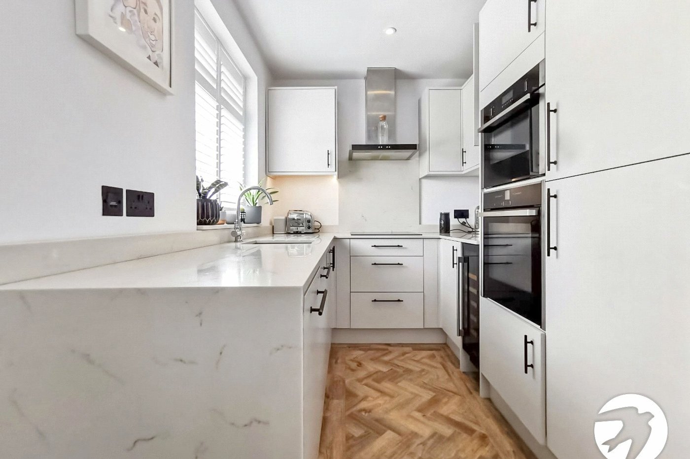 2 bedroom property for sale in Fairfield Close | Robinson Jackson