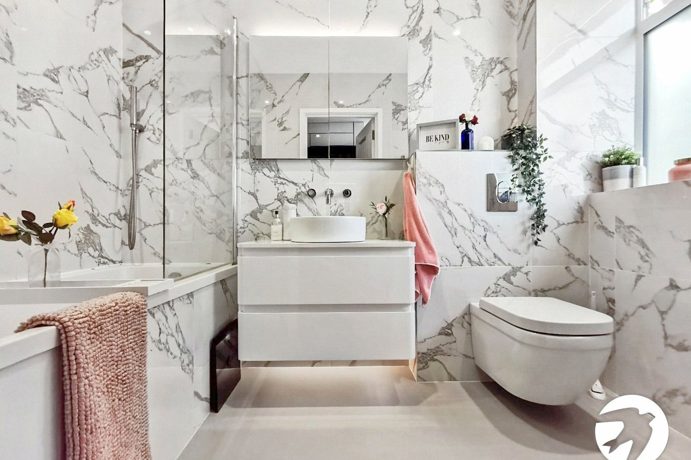 2 bedroom property for sale in Fairfield Close | Robinson Jackson