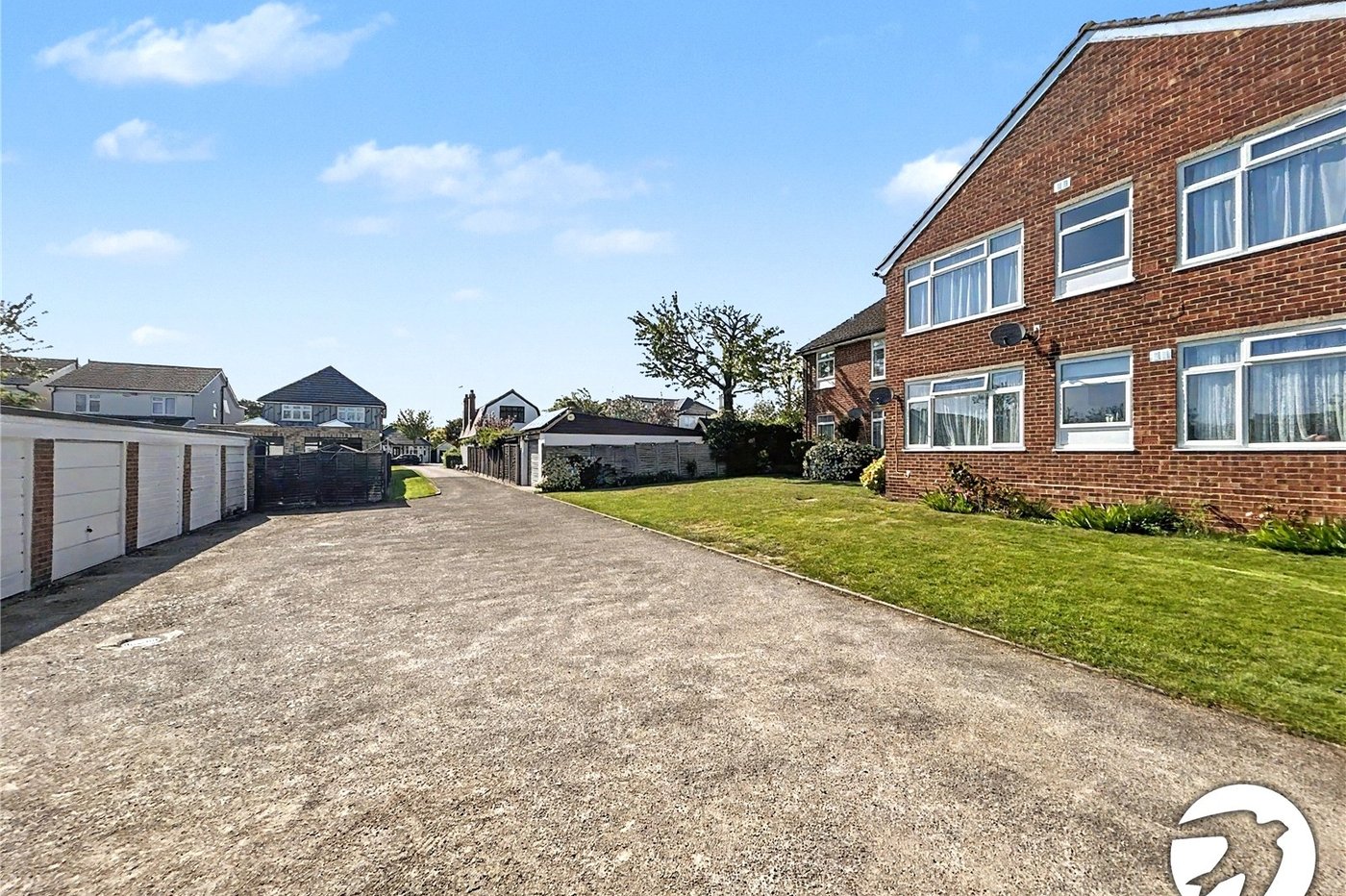 2 bedroom property for sale in Fairfield Close | Robinson Jackson