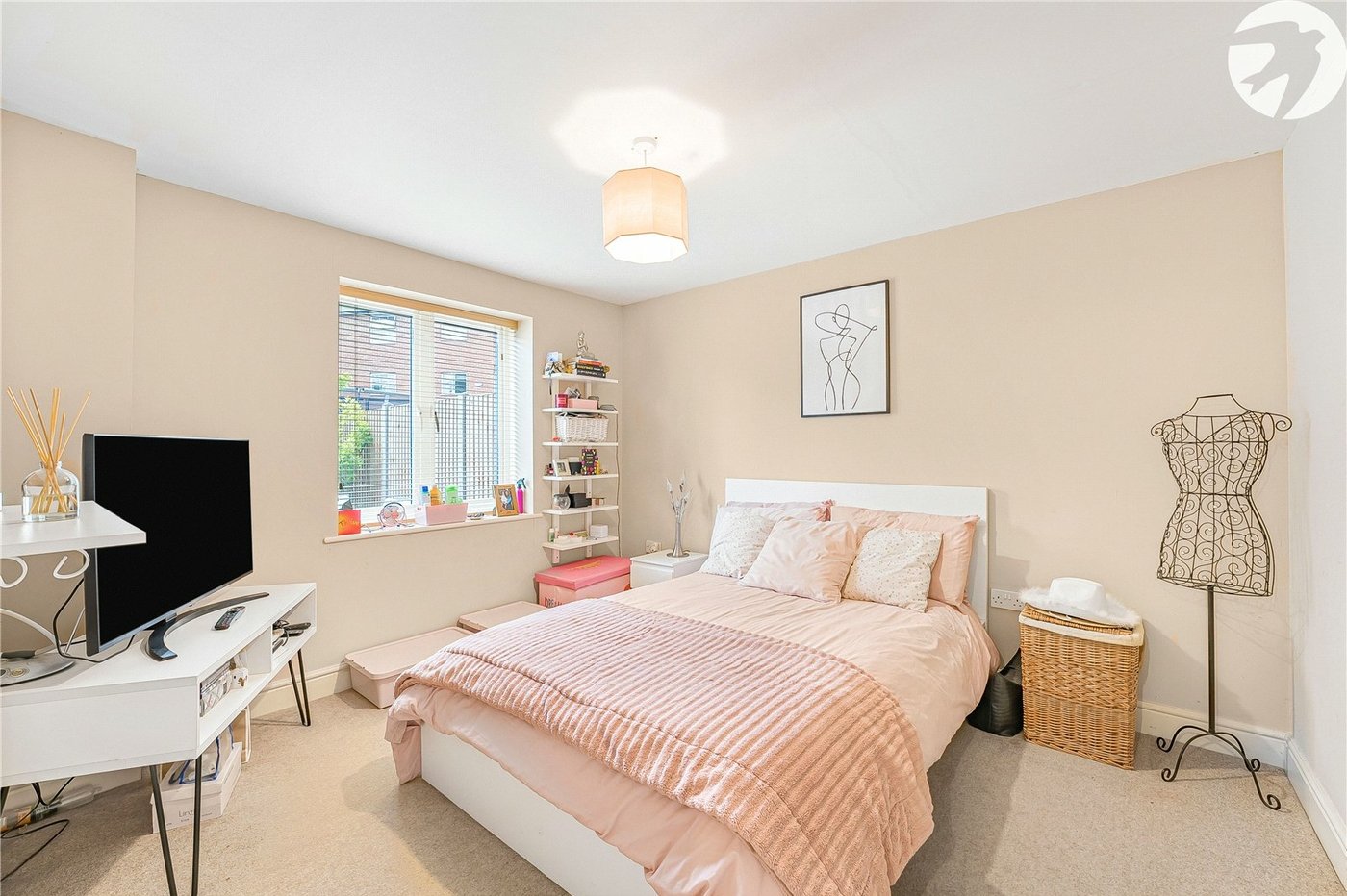 4 bedroom property for sale in Dartford | Robinson Jackson