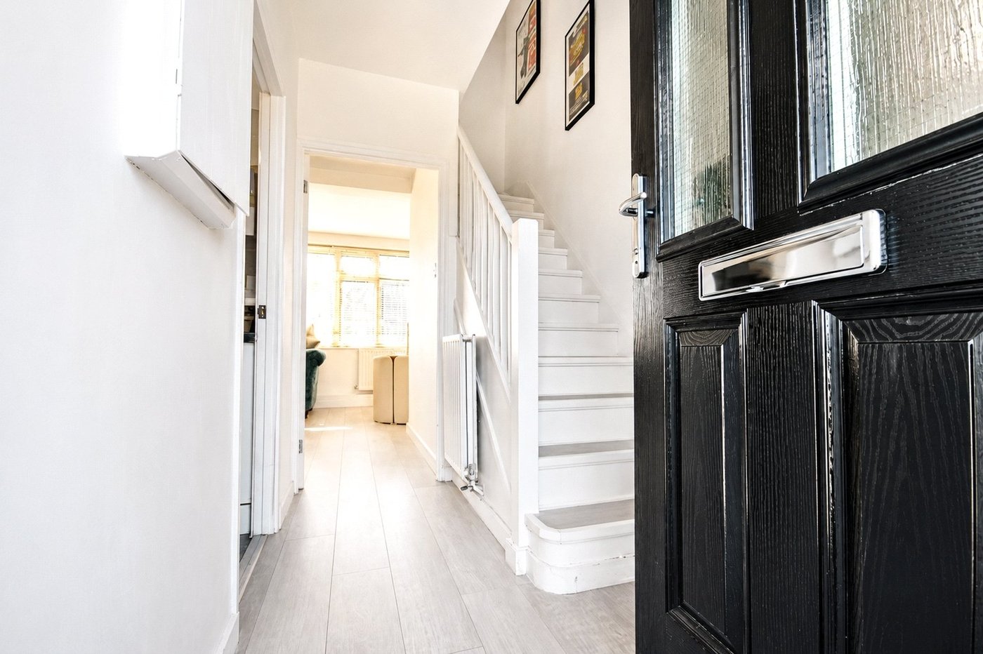 2 bedroom property for sale in London | Robinson Jackson