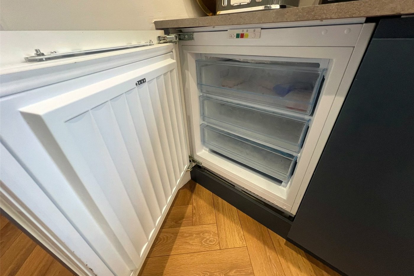 3 bedroom house for sale in Woolwich | Robinson Jackson