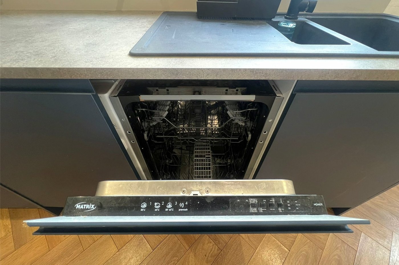 3 bedroom house for sale in Woolwich | Robinson Jackson