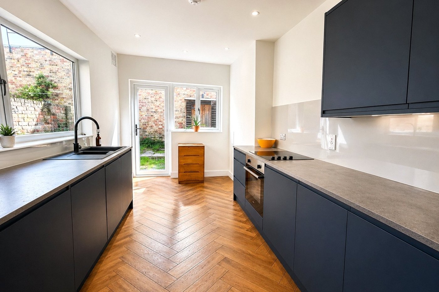 3 bedroom house for sale in Woolwich | Robinson Jackson