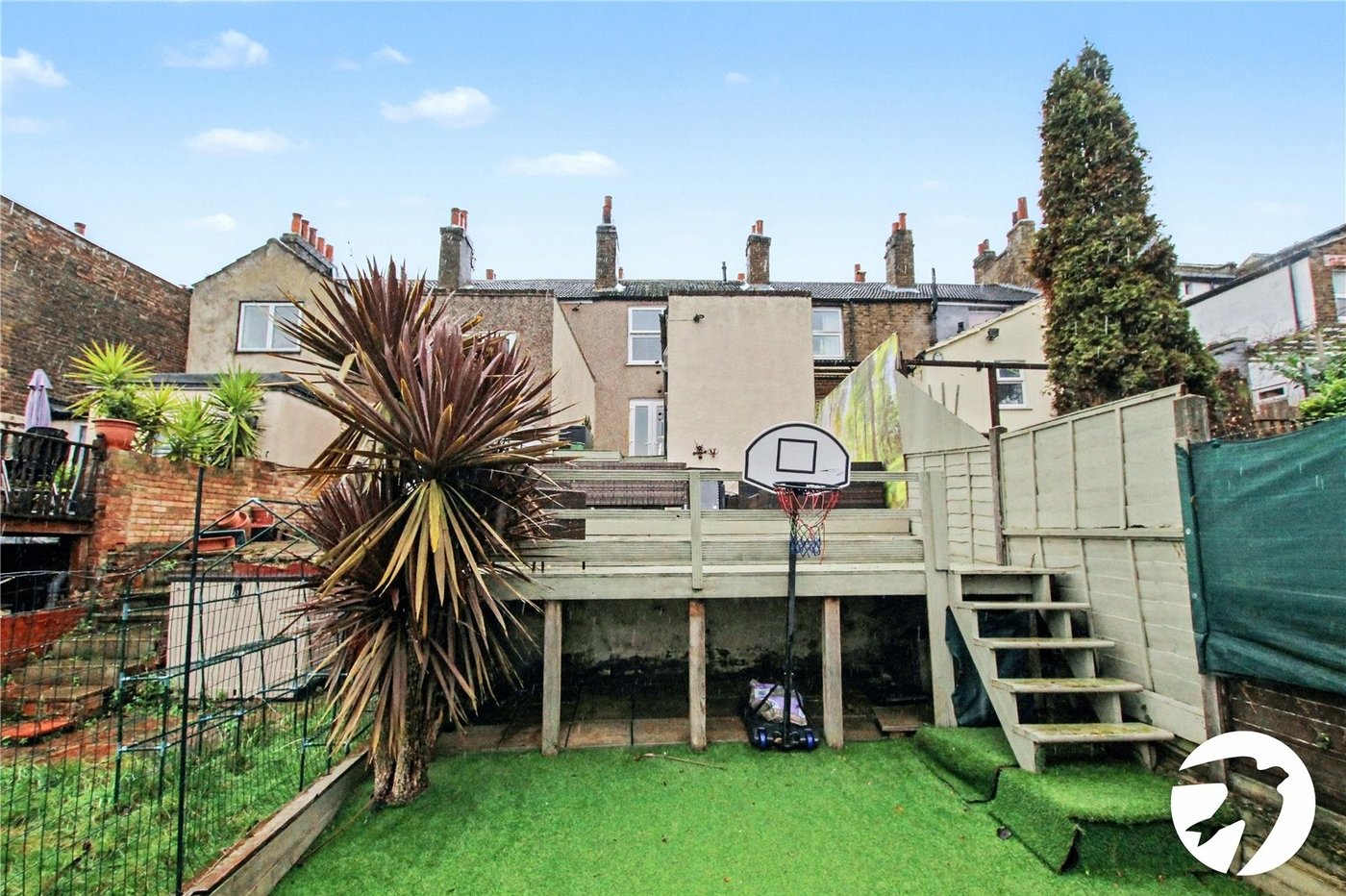 2 bedroom house for sale in Woolwich | Robinson Jackson