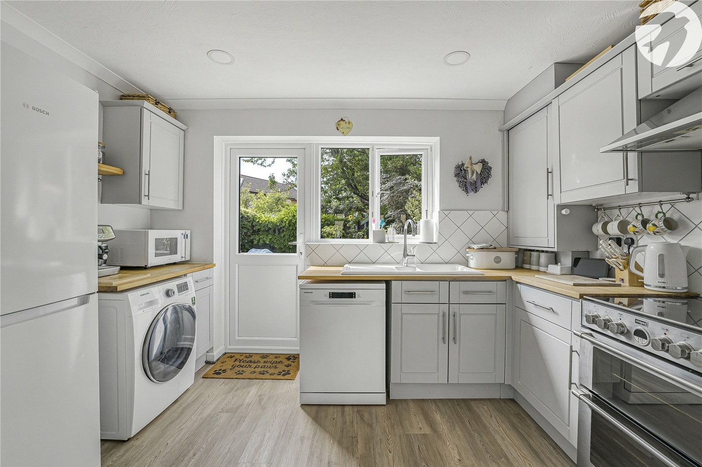 2 bedroom house for sale in Greenhithe | Robinson Jackson