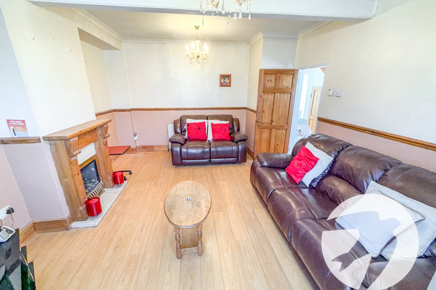 3 bedroom house for sale in London | Robinson Jackson