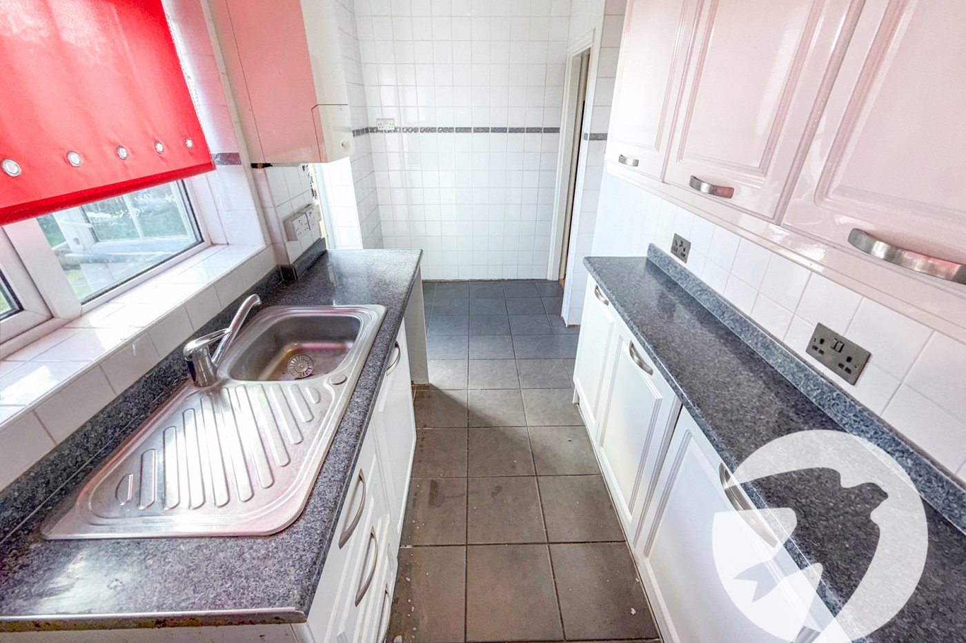 3 bedroom house for sale in London | Robinson Jackson