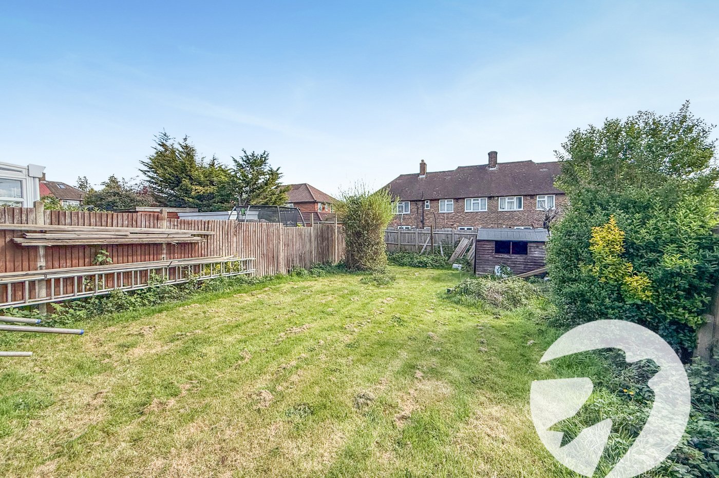 3 bedroom house for sale in London | Robinson Jackson