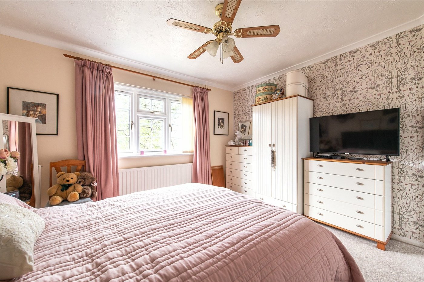 5 bedroom house for sale in Higham | Robinson Michael & Jackson