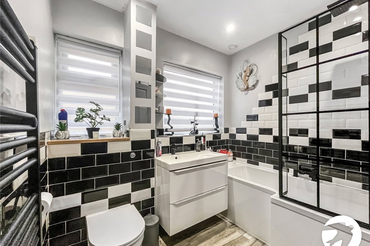 2 bedroom bungalow for sale in Lower Halstow | Robinson Michael & Jackson
