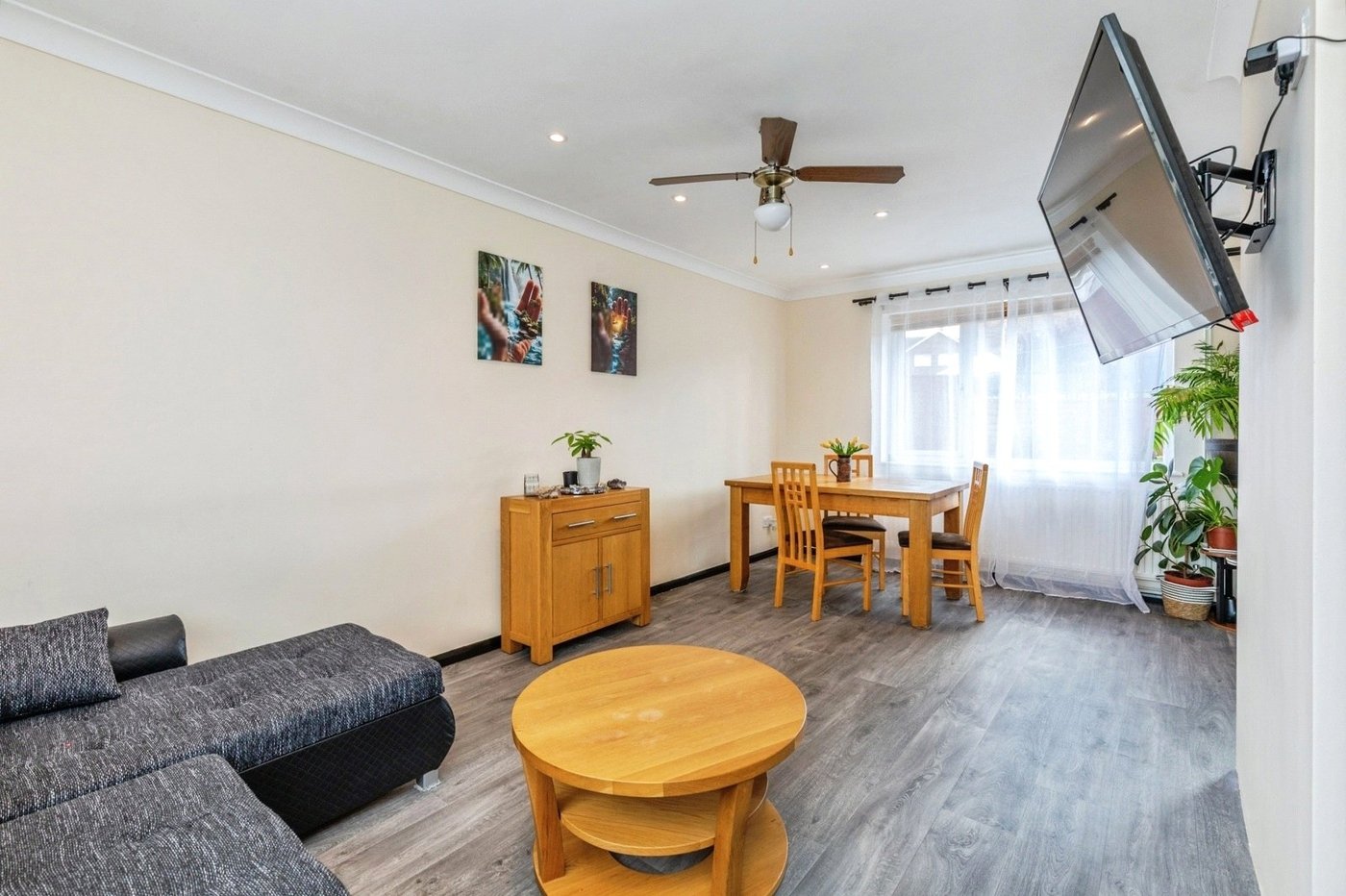 3 bedroom house for sale in Rochester | Robinson Michael & Jackson