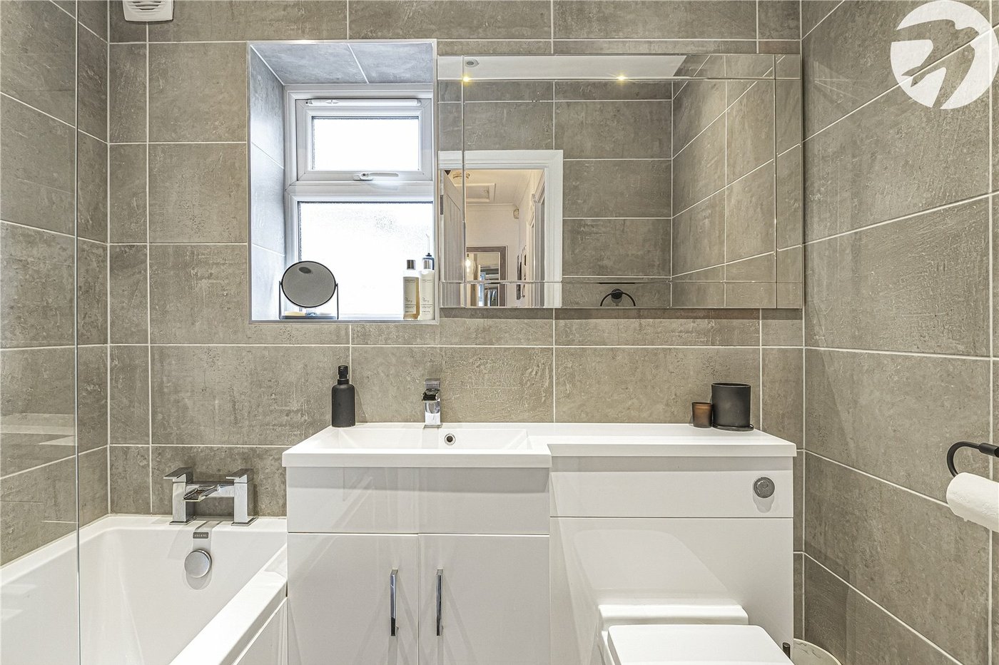 3 bedroom house for sale in Welling | Robinson Jackson