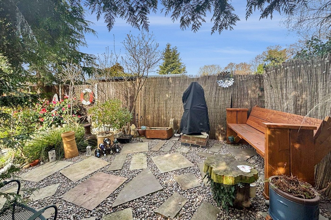 4 bedroom bungalow for sale in Bexley | Robinson Jackson