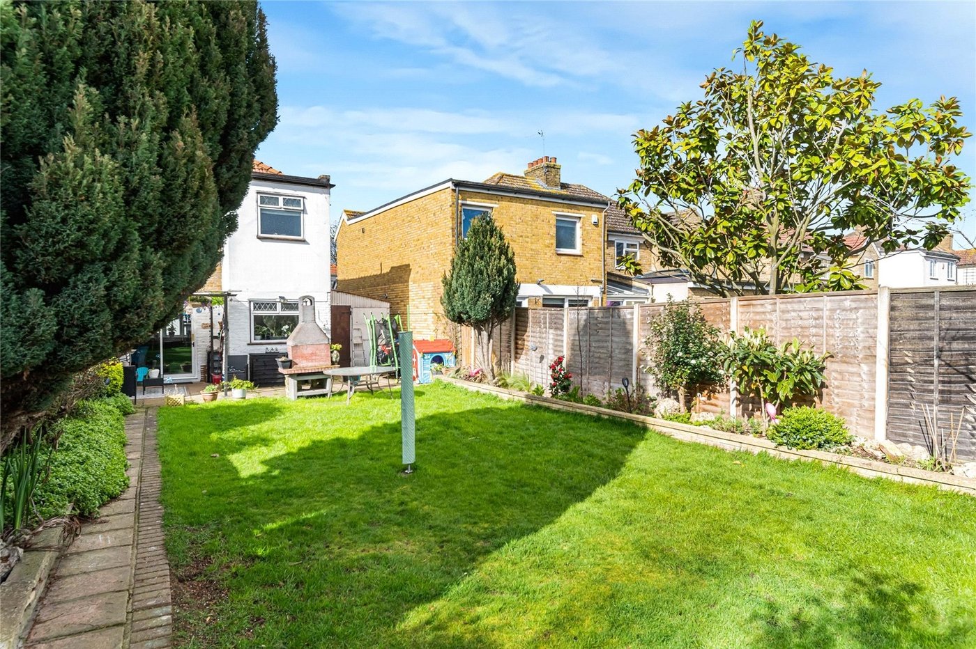 3 bedroom house for sale in South Welling | Robinson Jackson