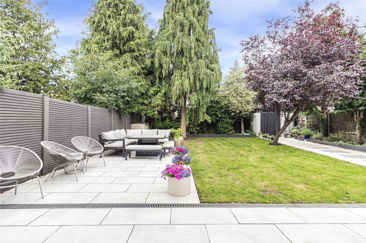 5 bedroom house for sale in South Welling | Robinson Jackson