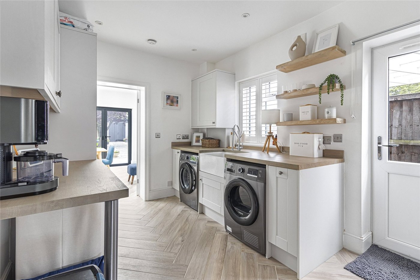 5 bedroom house for sale in South Welling | Robinson Jackson