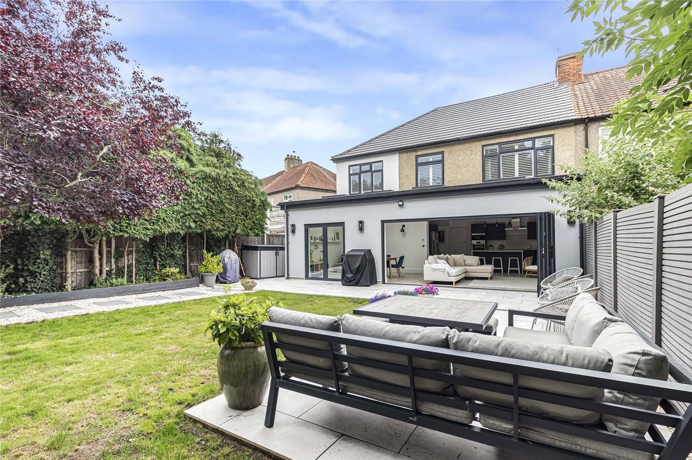 5 bedroom house for sale in South Welling | Robinson Jackson