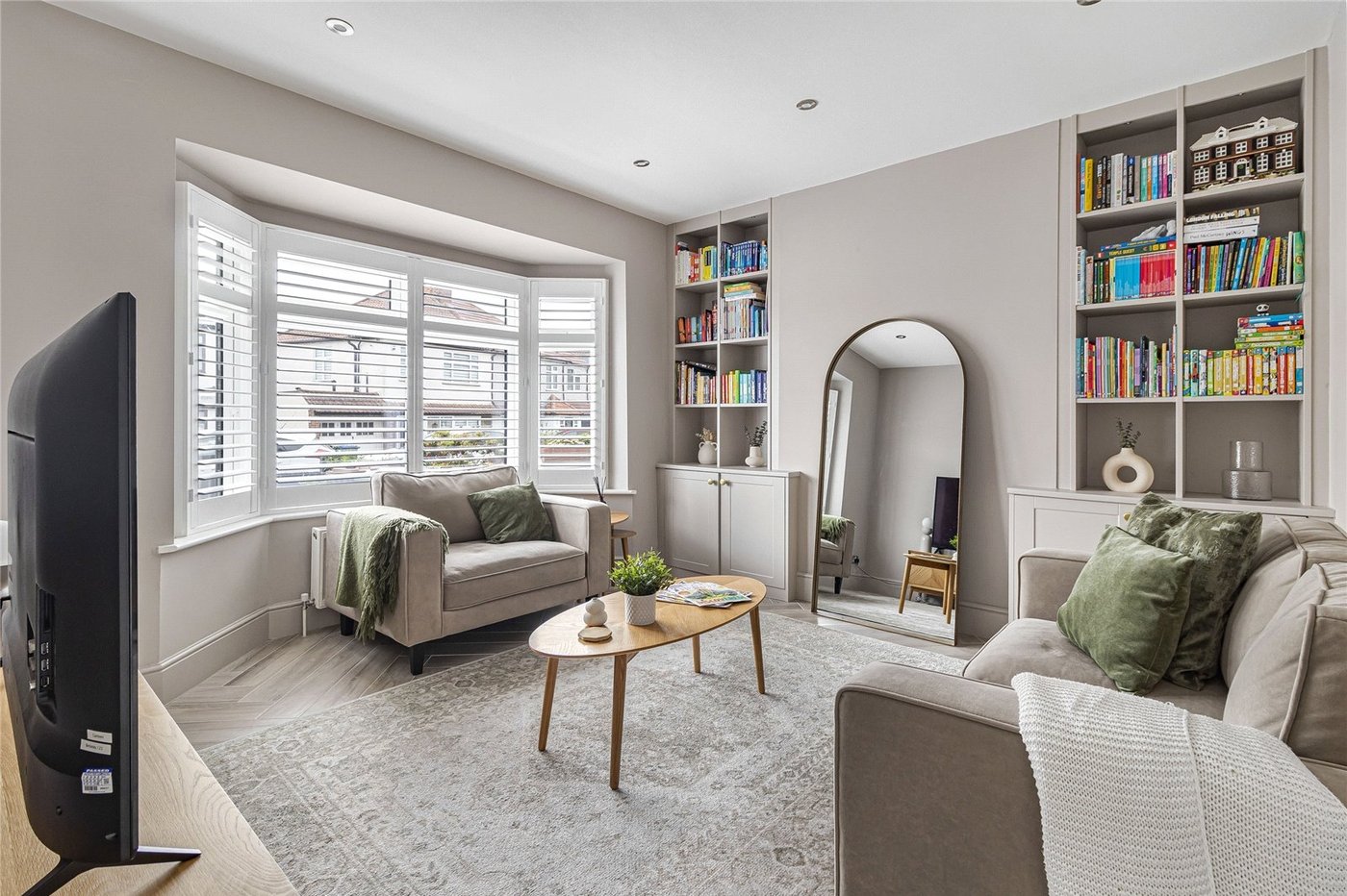 5 bedroom house for sale in South Welling | Robinson Jackson