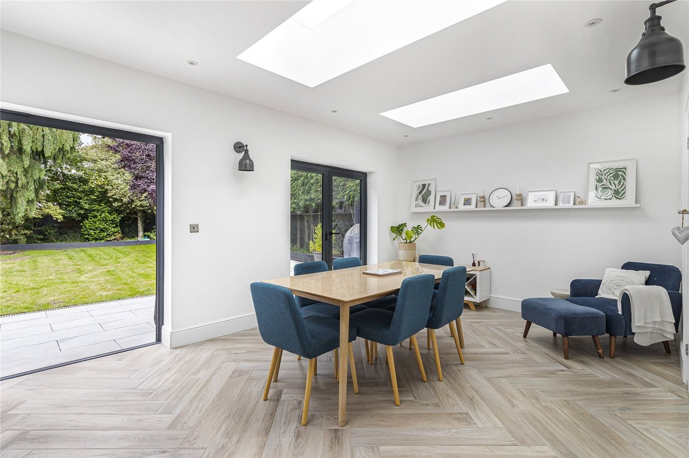 5 bedroom house for sale in South Welling | Robinson Jackson