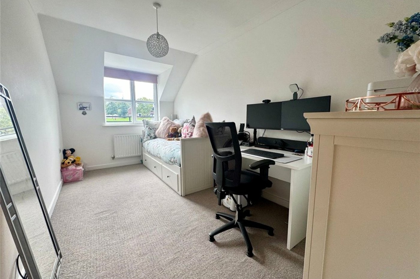 2 bedroom property for sale in Orpington | Robinson Jackson
