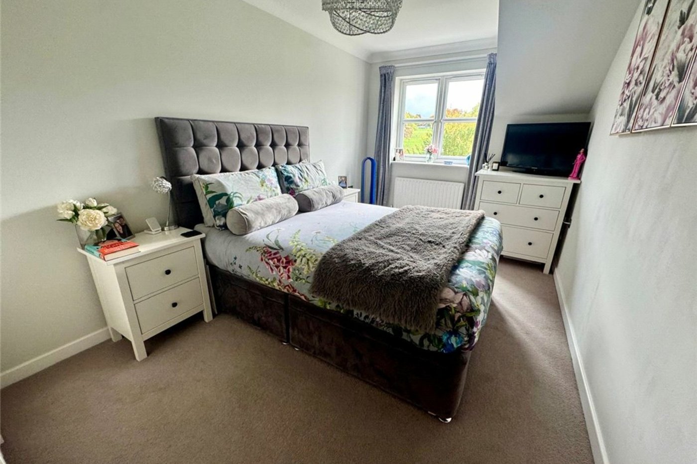 2 bedroom property for sale in Orpington | Robinson Jackson