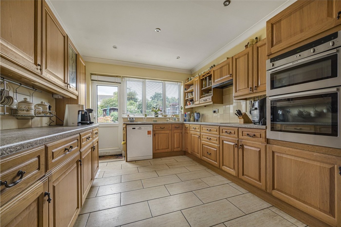 4 bedroom bungalow for sale in St Pauls Cray | Robinson Jackson