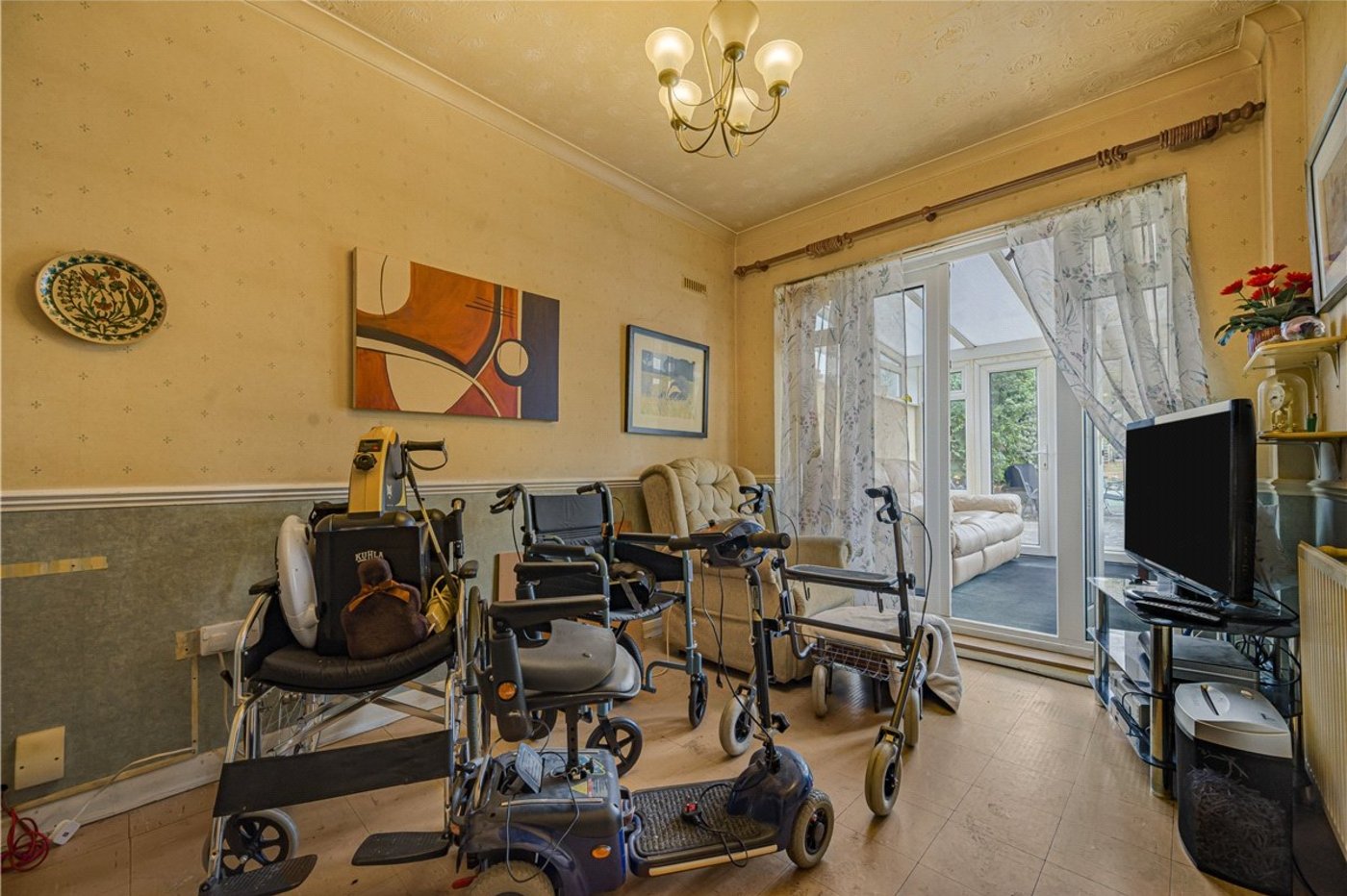 4 bedroom bungalow for sale in St Pauls Cray | Robinson Jackson