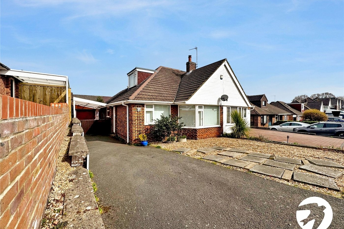 3 bedroom bungalow for sale in Maidstone | Robinson Michael & Jackson