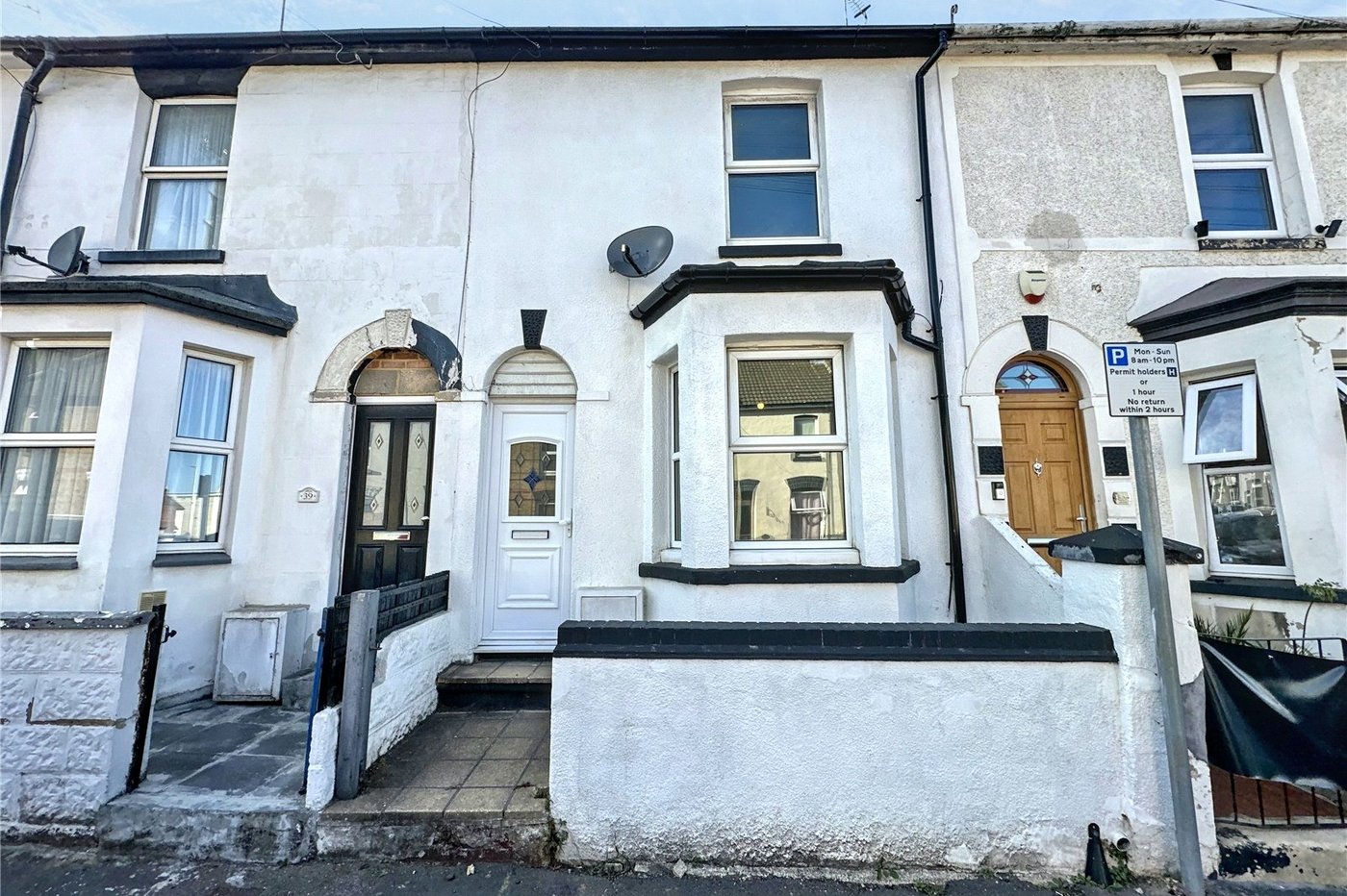 3 bedroom house for sale in Gillingham | Robinson Michael & Jackson