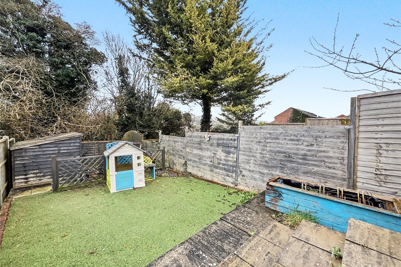 2 bedroom house for sale in Walderslade | Robinson Michael & Jackson