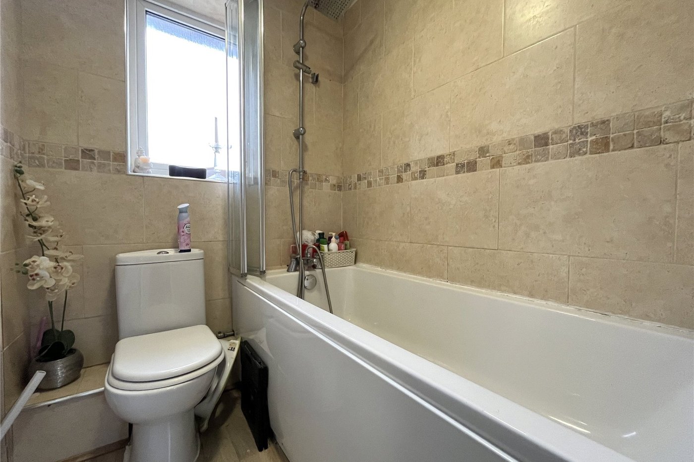 2 bedroom house for sale in Walderslade | Robinson Michael & Jackson