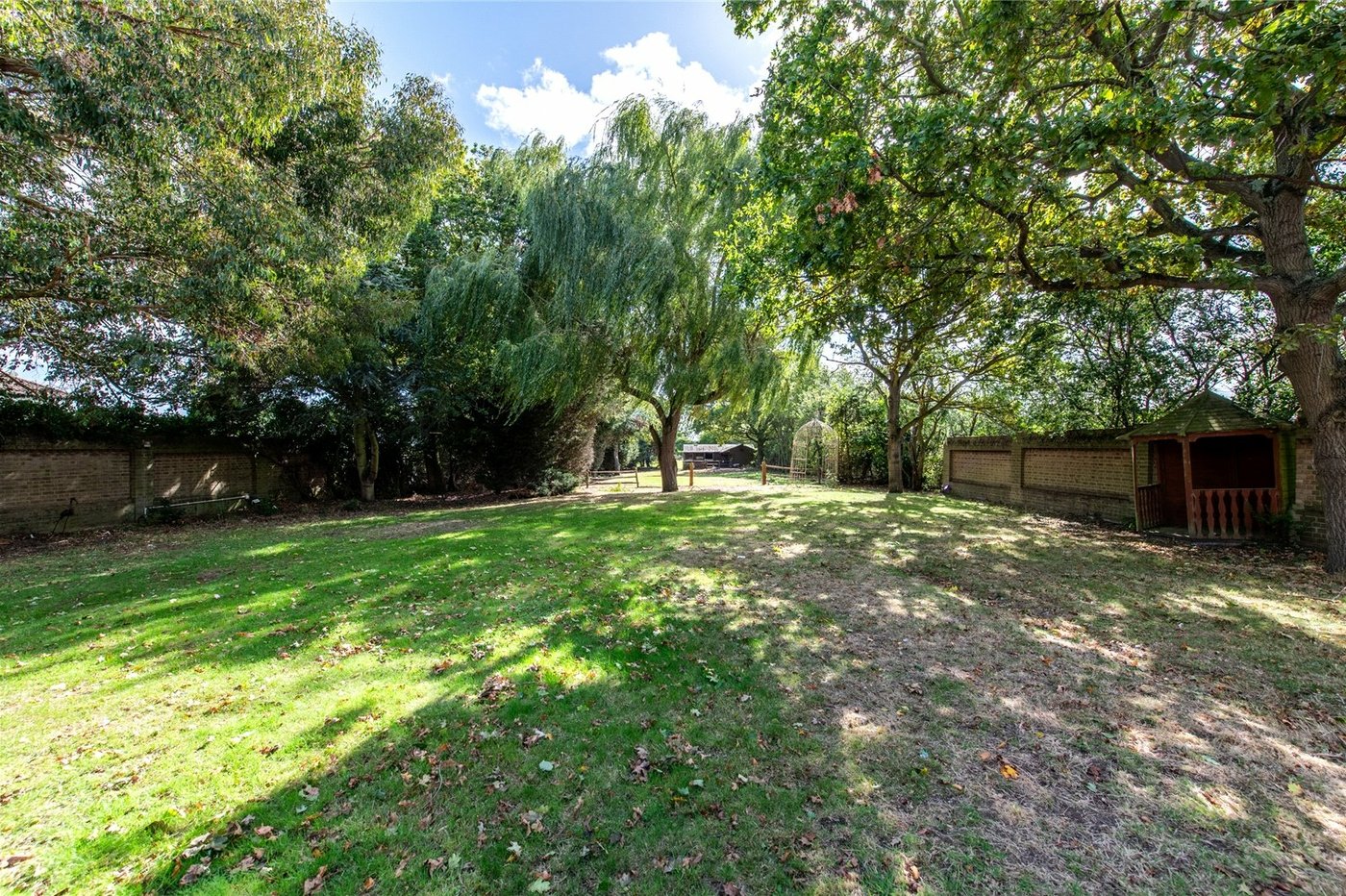 6 bedroom house for sale in High Halstow | Robinson Michael & Jackson