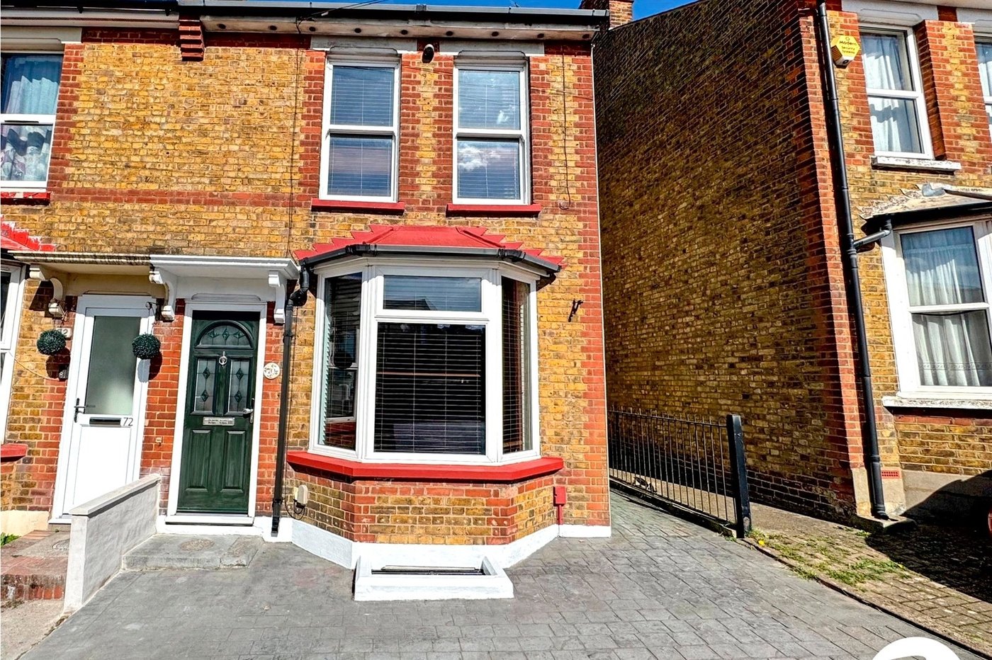 2 bedroom house for sale in Maidstone | Robinson Michael & Jackson