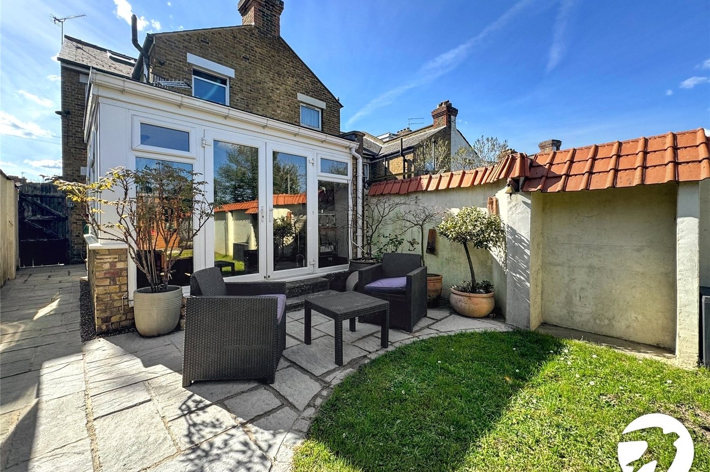 2 bedroom house for sale in Maidstone | Robinson Michael & Jackson
