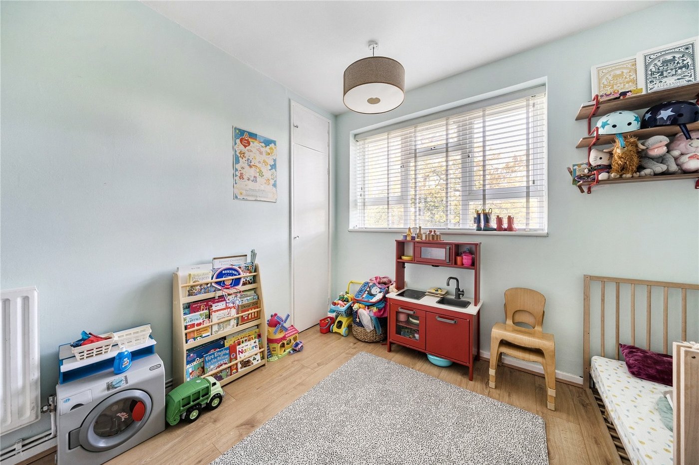 2 bedroom property for sale in London | Robinson Jackson